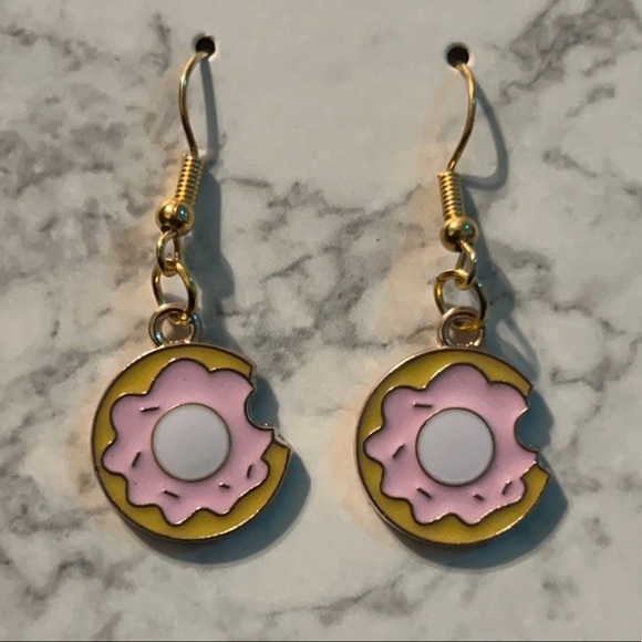 🔴Handmade Donut Earrings🍩 - Picture 3 of 3